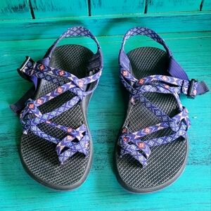 Chaco sandals size 6